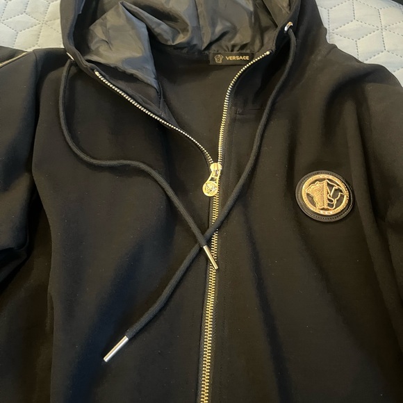 Preowned Versace Black Hoodie with Gold Tracksuit XXL fits like a large 🇮🇹🇮🇹🇮🇹 - Picture 7 of 13